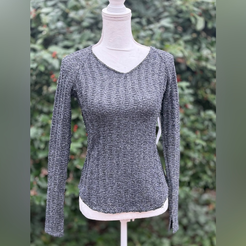 🦋 Women's Gray Long Sleeve Top